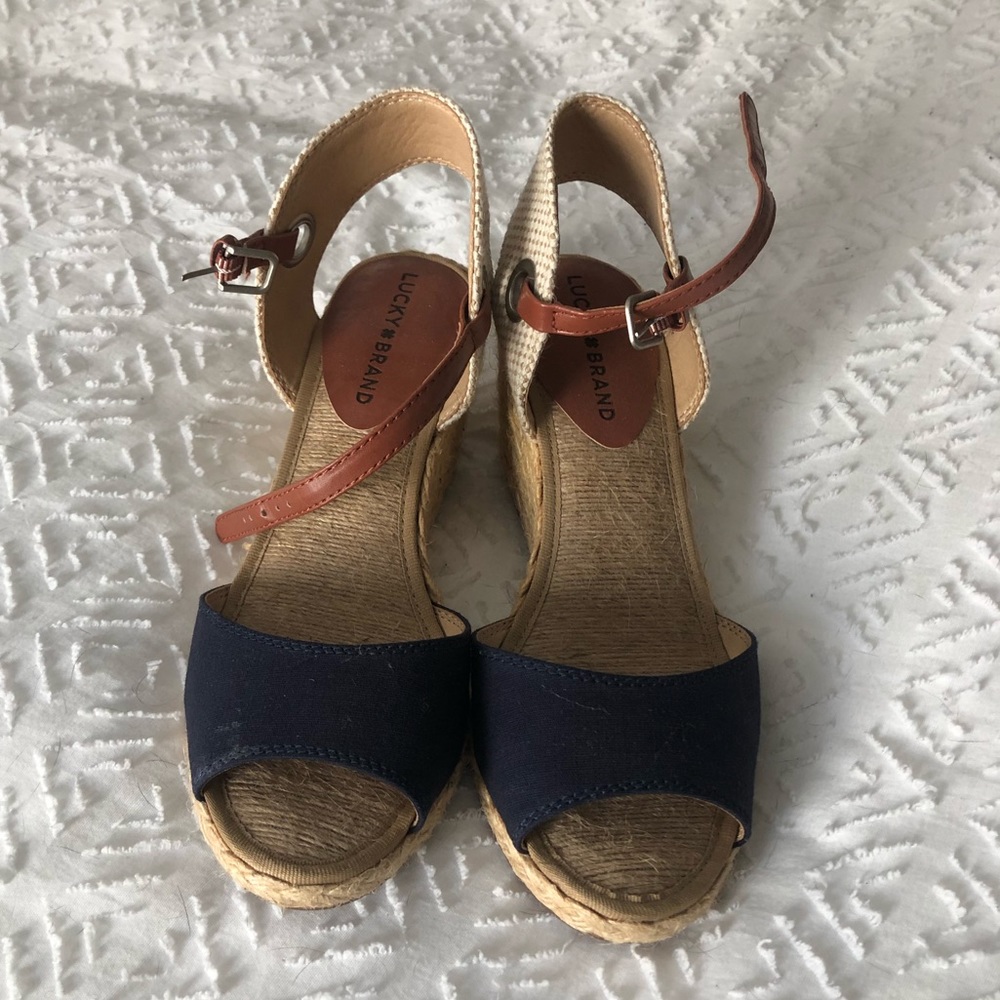 NWOT - Lucky Brand Kyndra Wedge Sandal